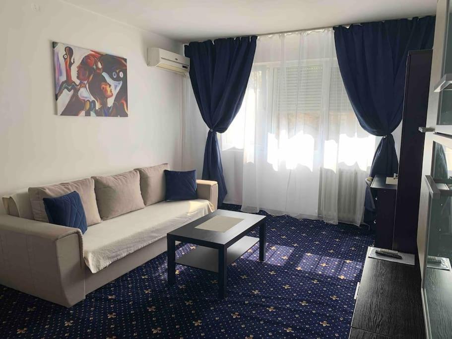 Cozy & Warm Studio Bucarest Extérieur photo